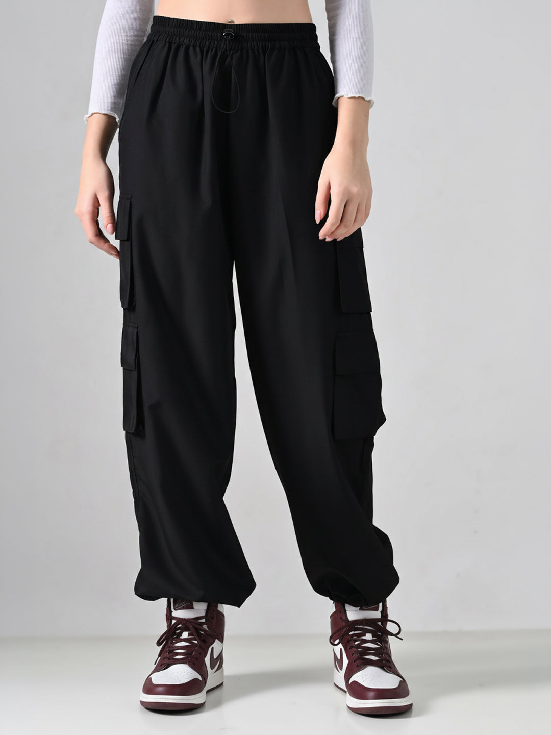 Black Wide-Leg Cargo Pants
